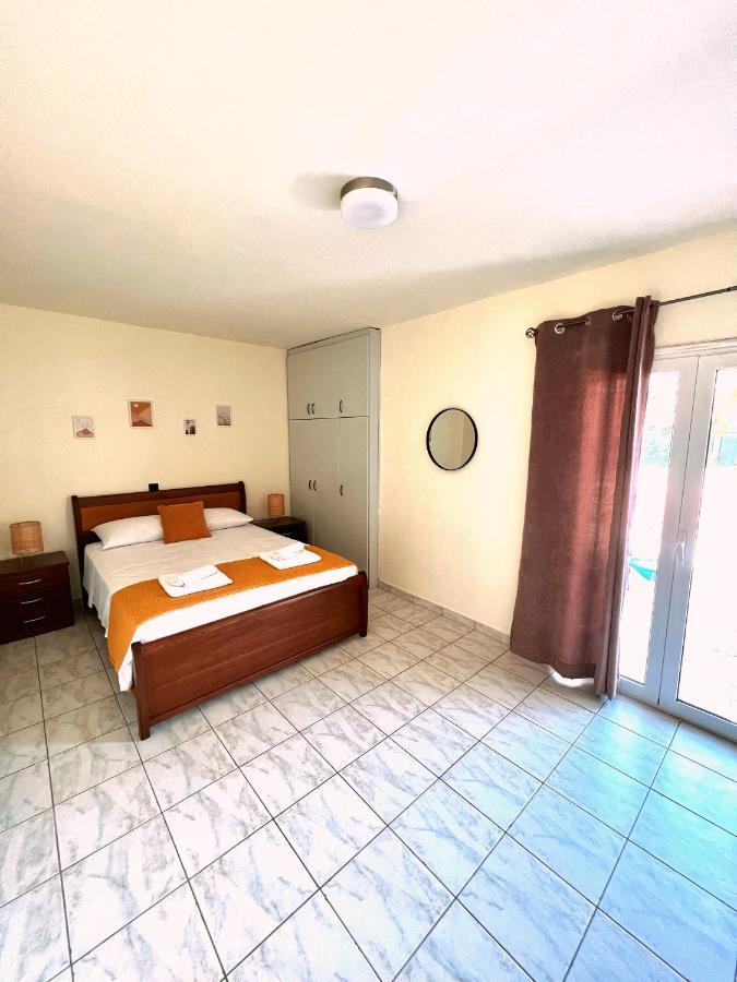 Kalamata Garden Suite Extérieur photo